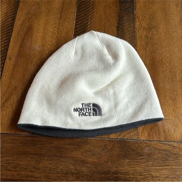 The North Face Reversible Beenie - Picture 3 of 3